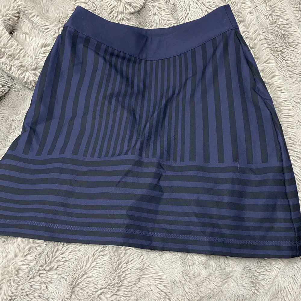 EUC Melanie Lane Skort (bundle the two skorts for $50 & discounted shipping)